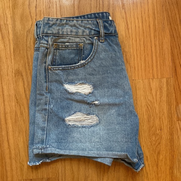 Forever 21 Distressed Jean Shorts - Picture 8 of 10